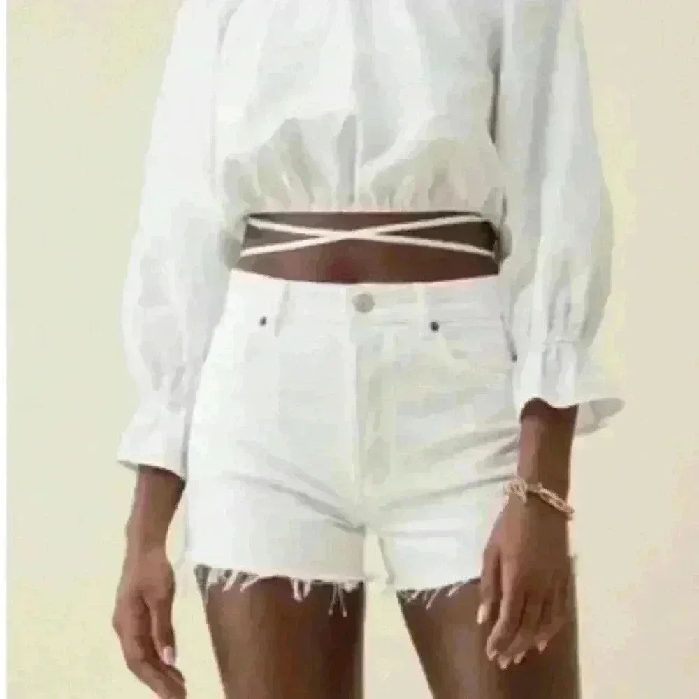 Reformation Charlie High Rise White Jean short NWT - Picture 2 of 9